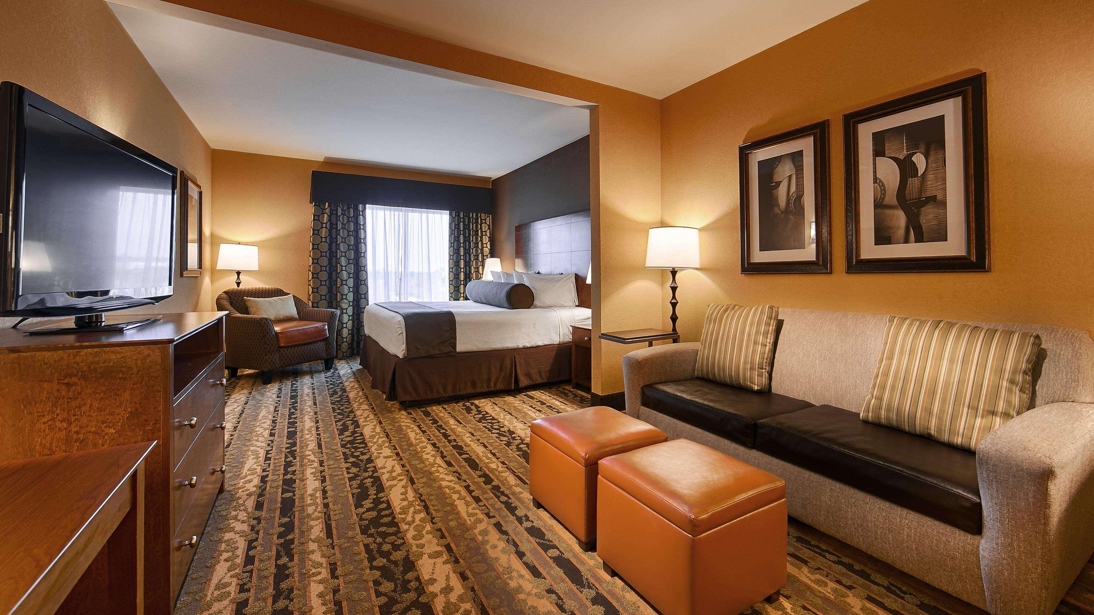 Best Western Plus Tupelo Inn & Suites Exteriör bild