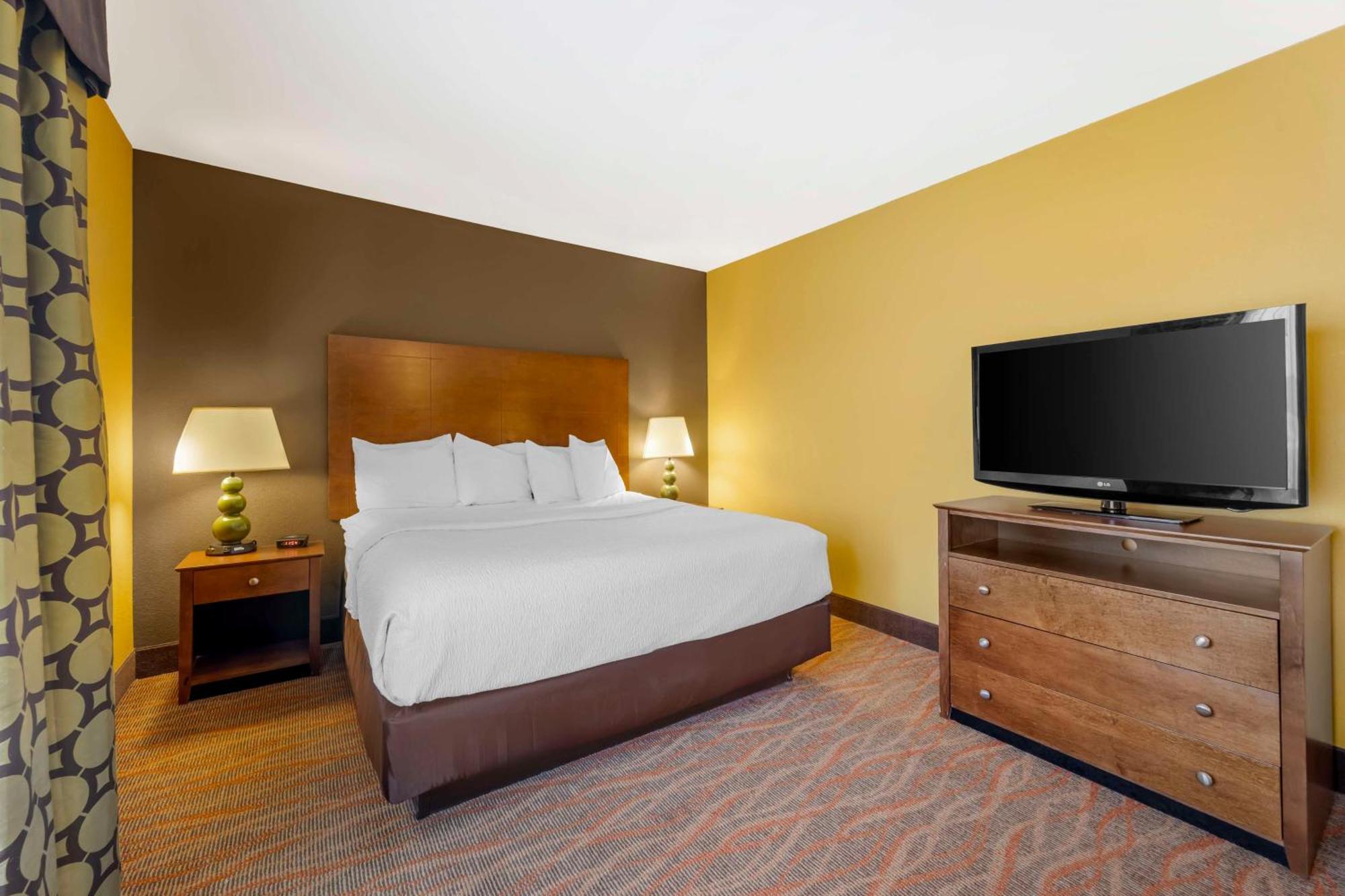 Best Western Plus Tupelo Inn & Suites Exteriör bild