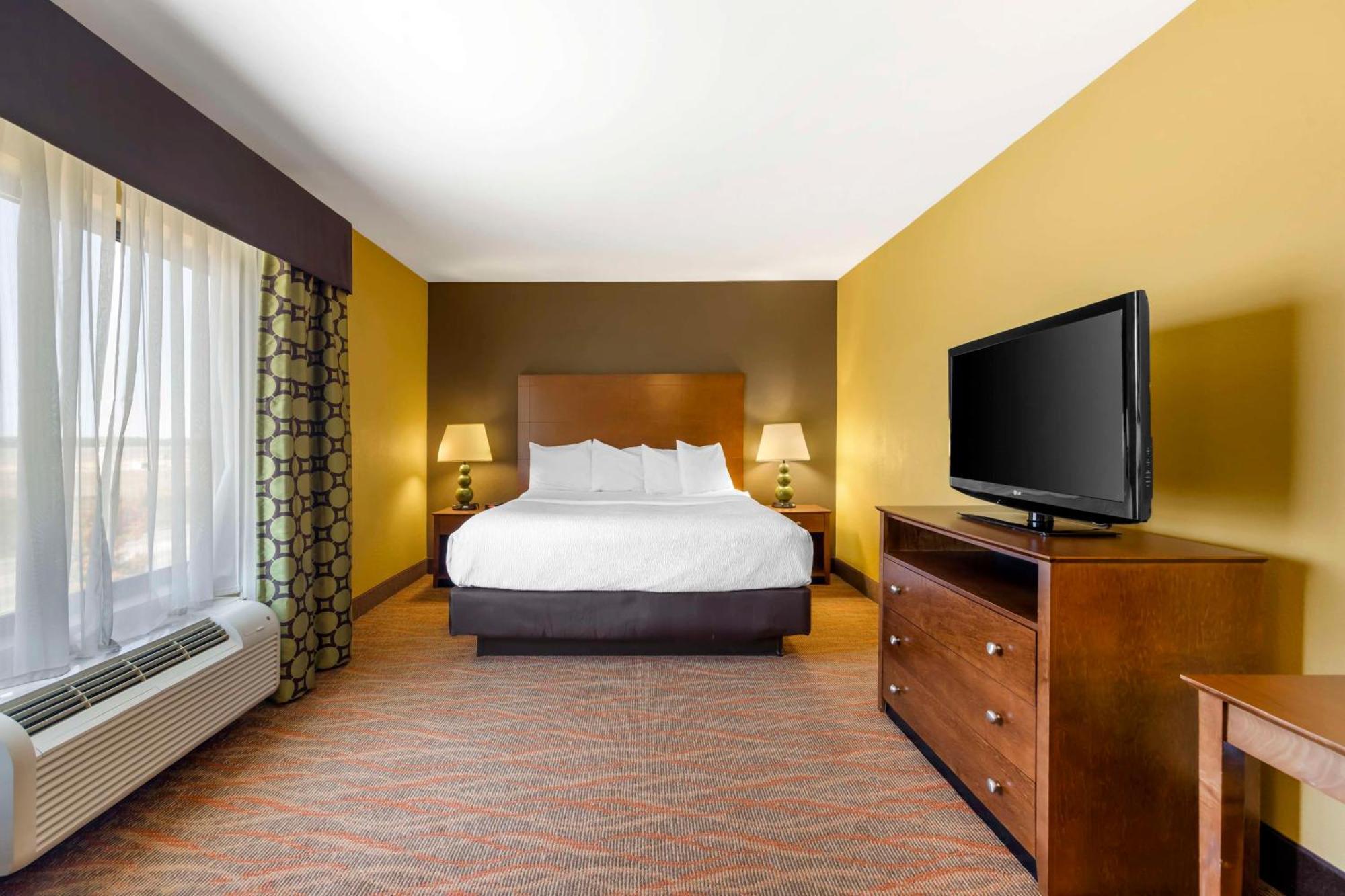 Best Western Plus Tupelo Inn & Suites Exteriör bild